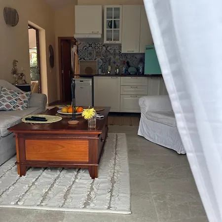 Casita Catalan Ferienhaus *